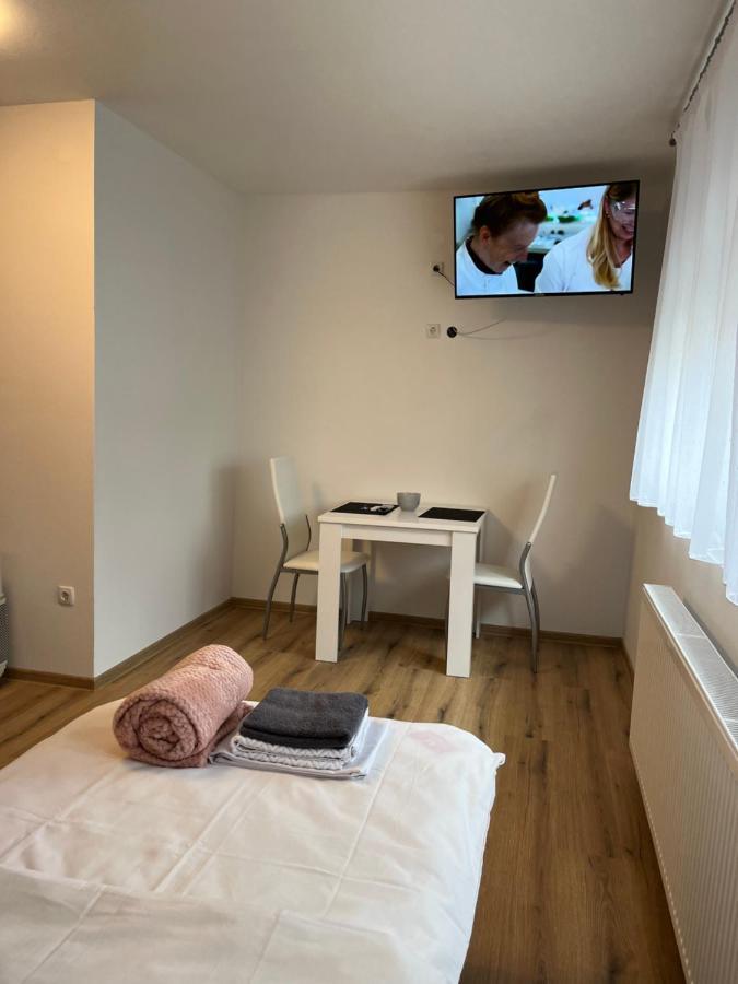 Opg - Zm Apartmani Martinovic Novska Extérieur photo