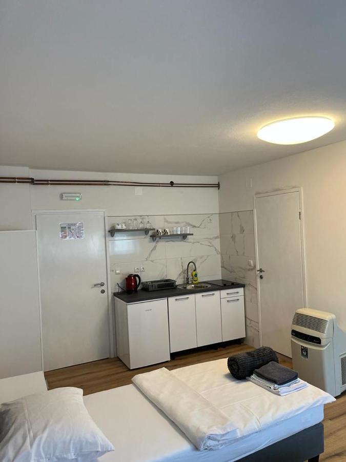 Opg - Zm Apartmani Martinovic Novska Extérieur photo
