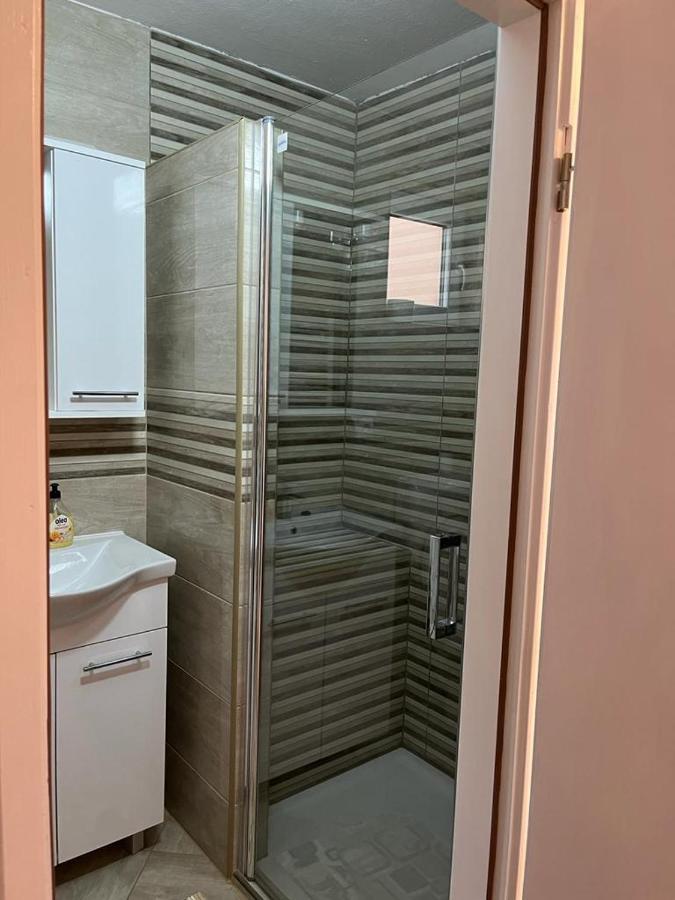 Opg - Zm Apartmani Martinovic Novska Extérieur photo